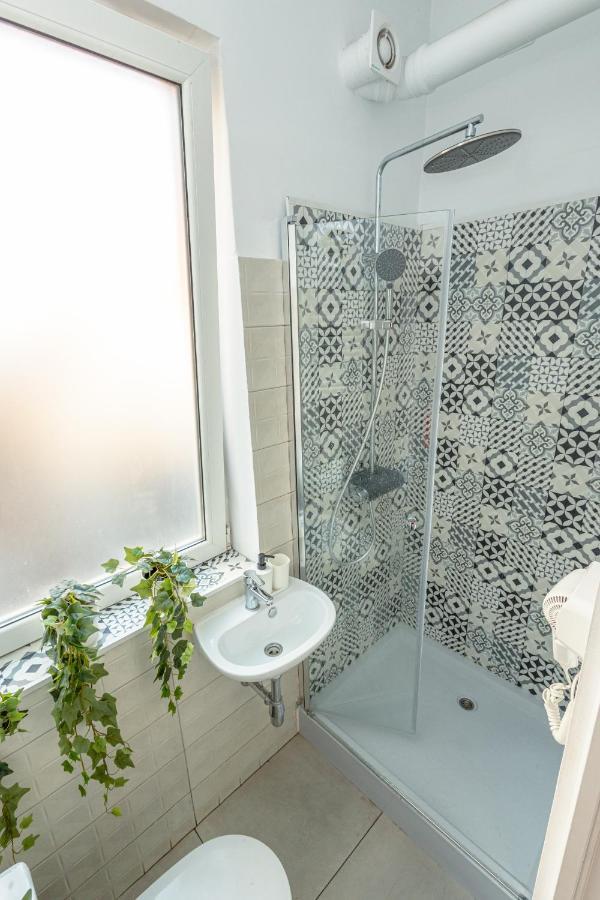 First Hostel Bucur 21 Bükreş Dış mekan fotoğraf