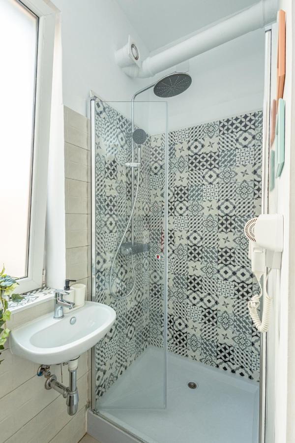 First Hostel Bucur 21 Bükreş Dış mekan fotoğraf