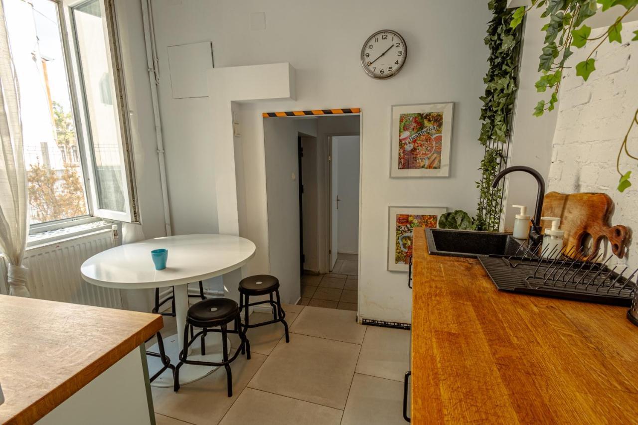 First Hostel Bucur 21 Bükreş Dış mekan fotoğraf